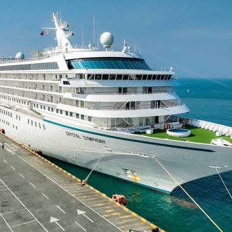 នាវាទេសចរណ៍ឈ្មោះ CRYSTAL SYMPHONY សញ្ជាតិ BAHAMAS