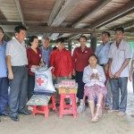 អំណោយមនុស្សធម៌កាកបាទក្រហមកម្ពុជាខេត្តព្រះសីហនុ ចែកជូនដល់គ្រួសារក្រីក្រ ដែលមានកូនចំនួន ៩ នាក់