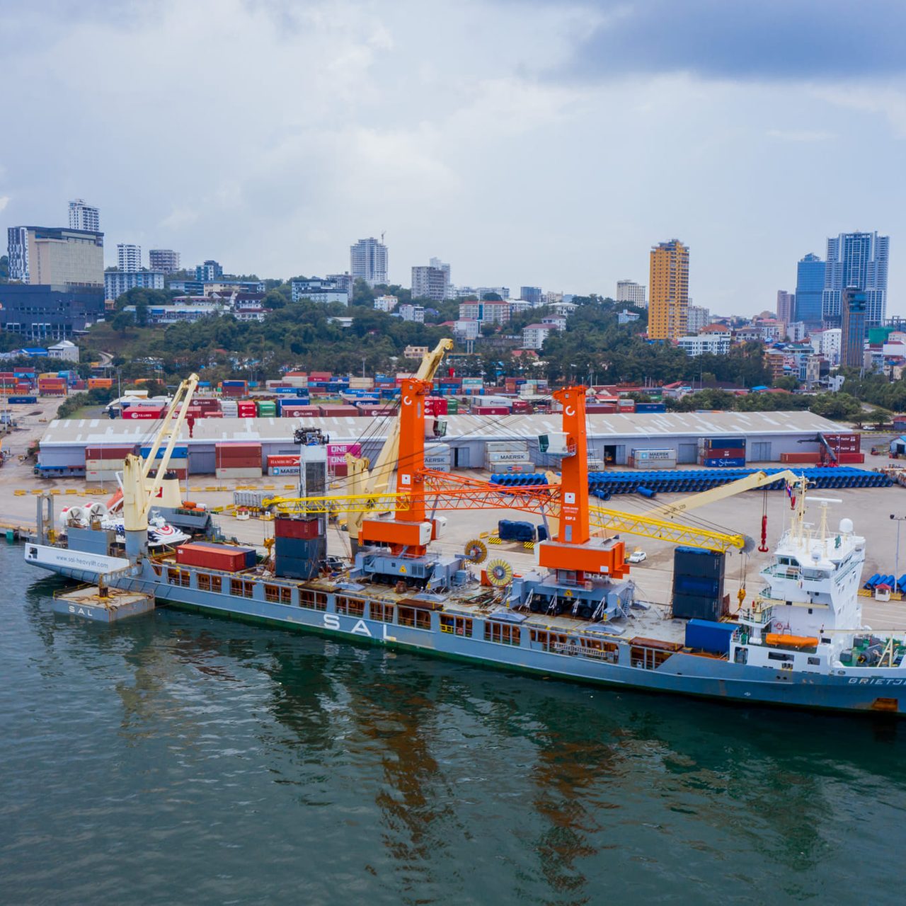 M/V GRIETJE, transported two (02) Units of Mobile Harbour Cranes, docked at the Multipurpose Terminal of Sihanoukville Autonomous Port with safety and sound