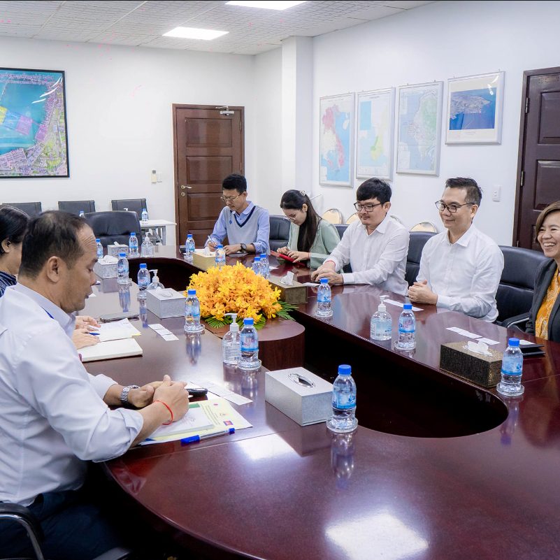 Held a discussion meeting with Expeditors Cambodia Ltd., in purpose to learn about PAS`s flow of operations, progress, potentials and developments