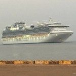 នាវាទេសចរណ៍ឈ្មោះ Sapphire Princess ដែលជានាវាទី ០៧ មកពីកំពង់ផែ Phu My បានចូលចតនៅកំពង់ផែស្វយ័តក្រុងព្រះសីហនុ