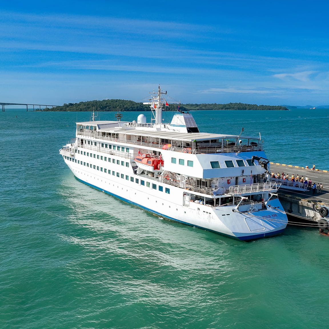 Welcomed the arrival of Doulos Hope cruise ship (owned by GBA SHIPS), docked safely at PAS to visit Cambodia for 25 days after leaving Thailand