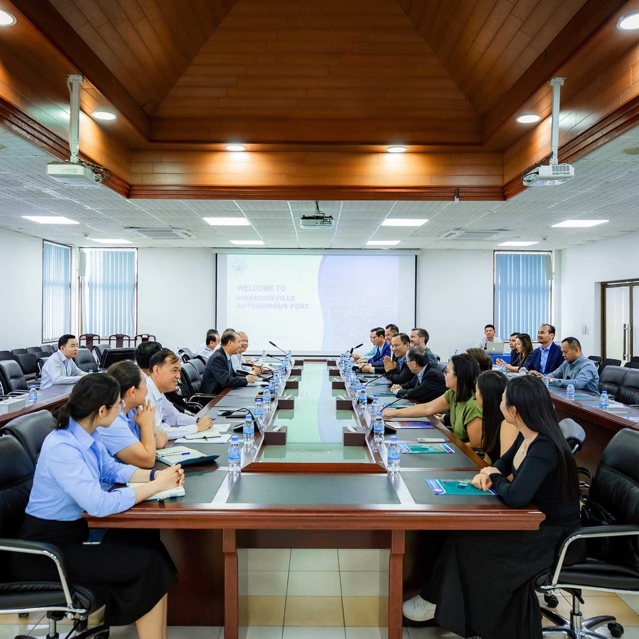 Welcomed a visit of U.S Investment Roadshow to Cambodia Delegation consisting of 16 companies and 22 representatives, led by Mr. Kim Chha Hout