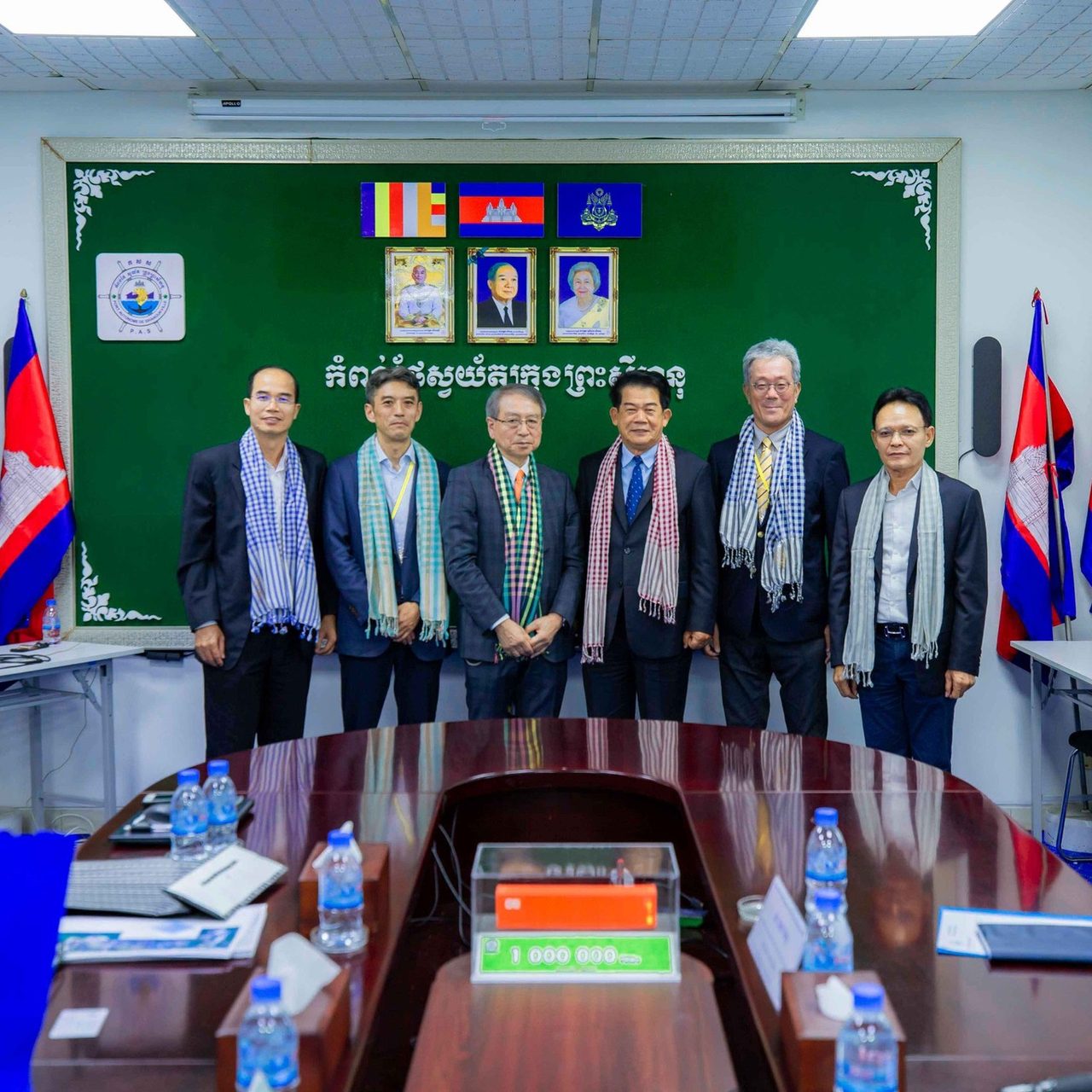 A courtesy visit of and held a discussion meeting with Dr. Yutaka SUNOHARA