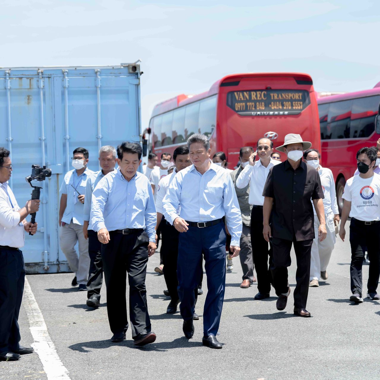 A visit sites of Phnom Penh-Sihanoukville Express Way, Sihanoukville Port Special Economic Zone and Sihanoukville Autonomous Port.