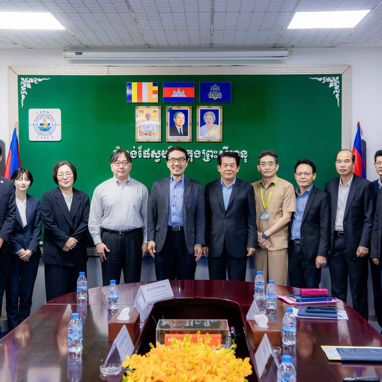 Welcomed a visit of Mr. ICHIGUCHI Tomohide