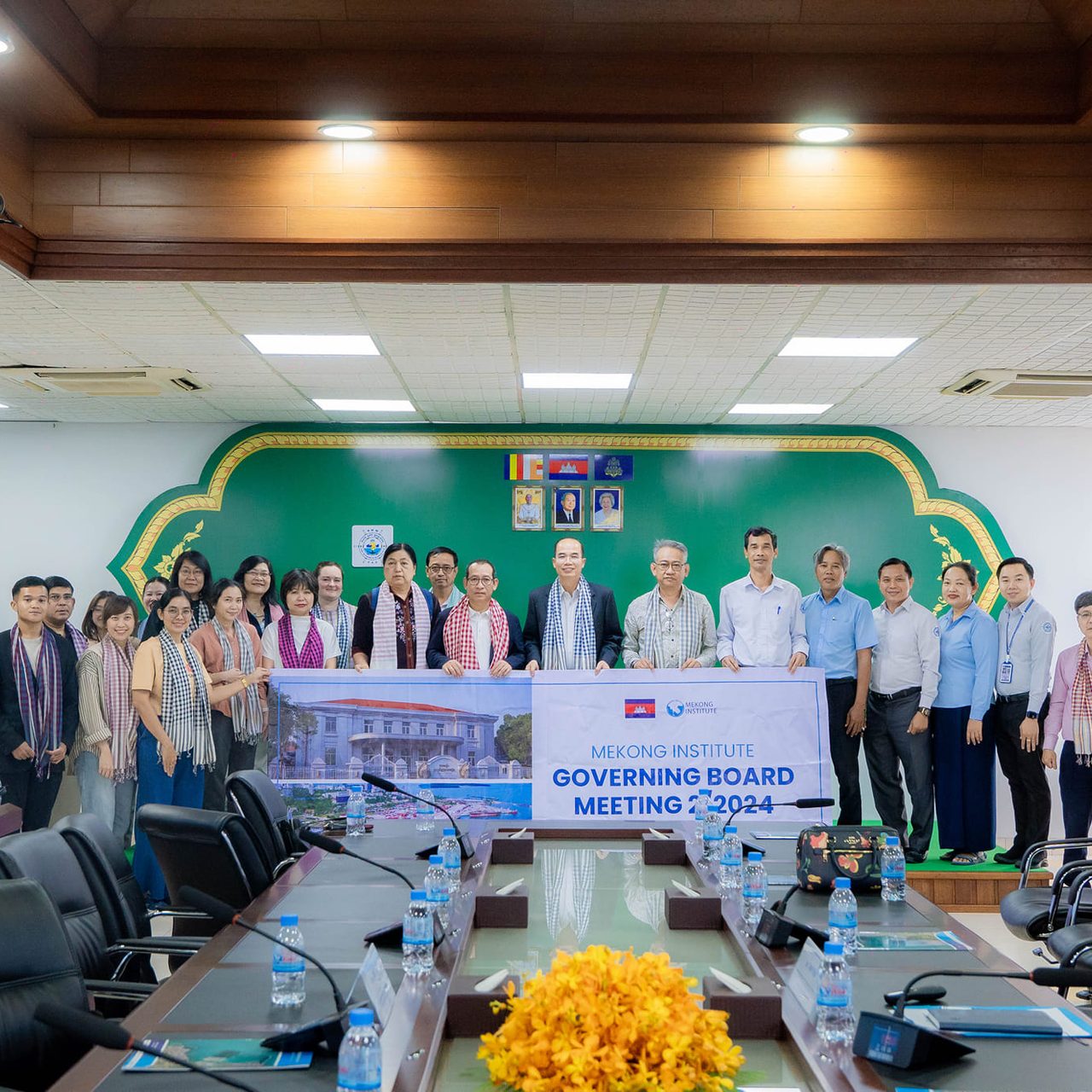 Welcomed a visit of 30 delegates of Ministry of Planning and Governing Board of the Mekong Institute from 6 countries, led by His Excellency Chea Chantum