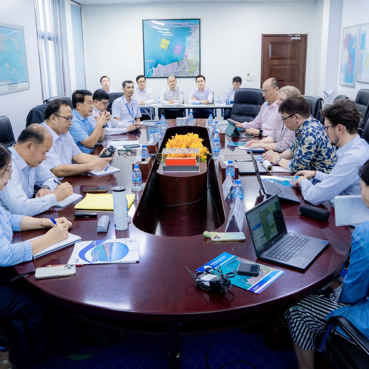 Welcomed a visit of the World Bank, led by Mrs. Cordula Rastogi, Senior Transport Specialist, and Mr. Ly Sodeth