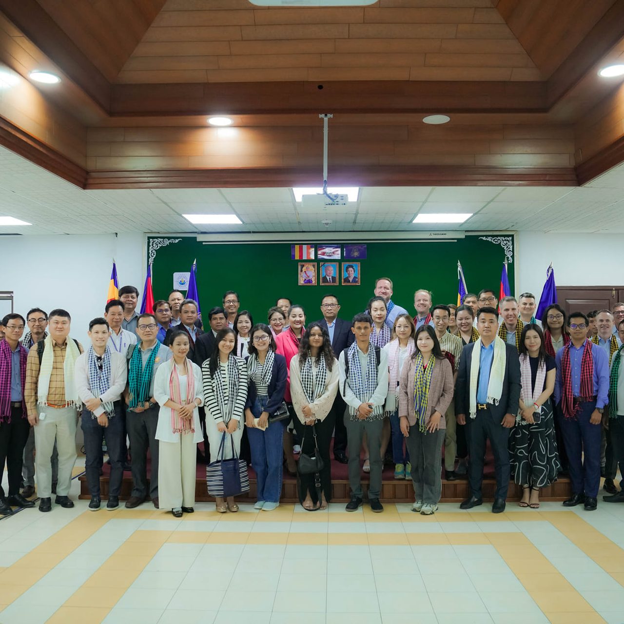 កិច្ចទទួលស្វាគមន៍ គណៈប្រតិភូធុរកិច្ចសភាពាណិជ្ជកម្មអាមេរិកប្រចាំកម្ពុជា អញ្ចើញមកទស្សនៈកិច្ចនៅ កំពង់ផែស្វយ័តក្រុងព្រះសីហនុ