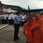 ឯកឧត្ដម លូ គឹមឈន់ ព្រមទាំងថ្នាក់ដឹកនាំកំពង់ផែស្វយ័តក្រុងព្រះសីហនុ បានទទួលស្វាគមន៍ ព្រះគ្រូចៅអធិការវត្ត គណៈកម្មការអាចារ្យវត្ត ទាំង ៥២វត្ត