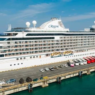 SEVEN SEAS EXPLORER cruise ship with nationality of MARSHALL ISLAND