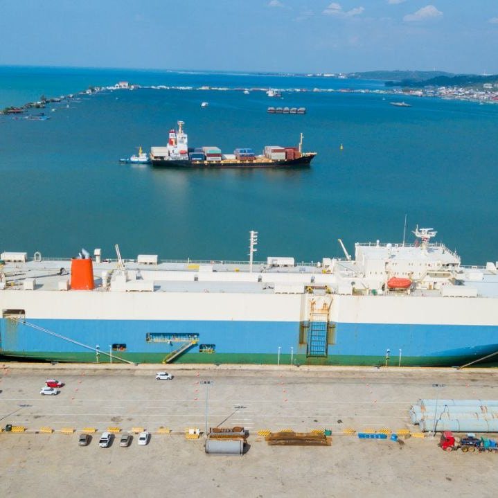 Toyota (Cambodia) Co. Ltd had imported the large number of brand new cars with 258 units through the international gate of Sihanouk ville Port