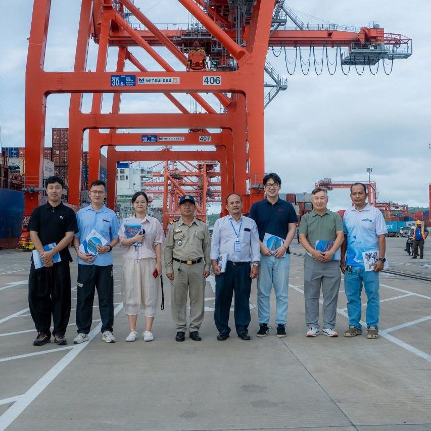 The tour visit of BYD company to the autonomous port of Sihanoukville.