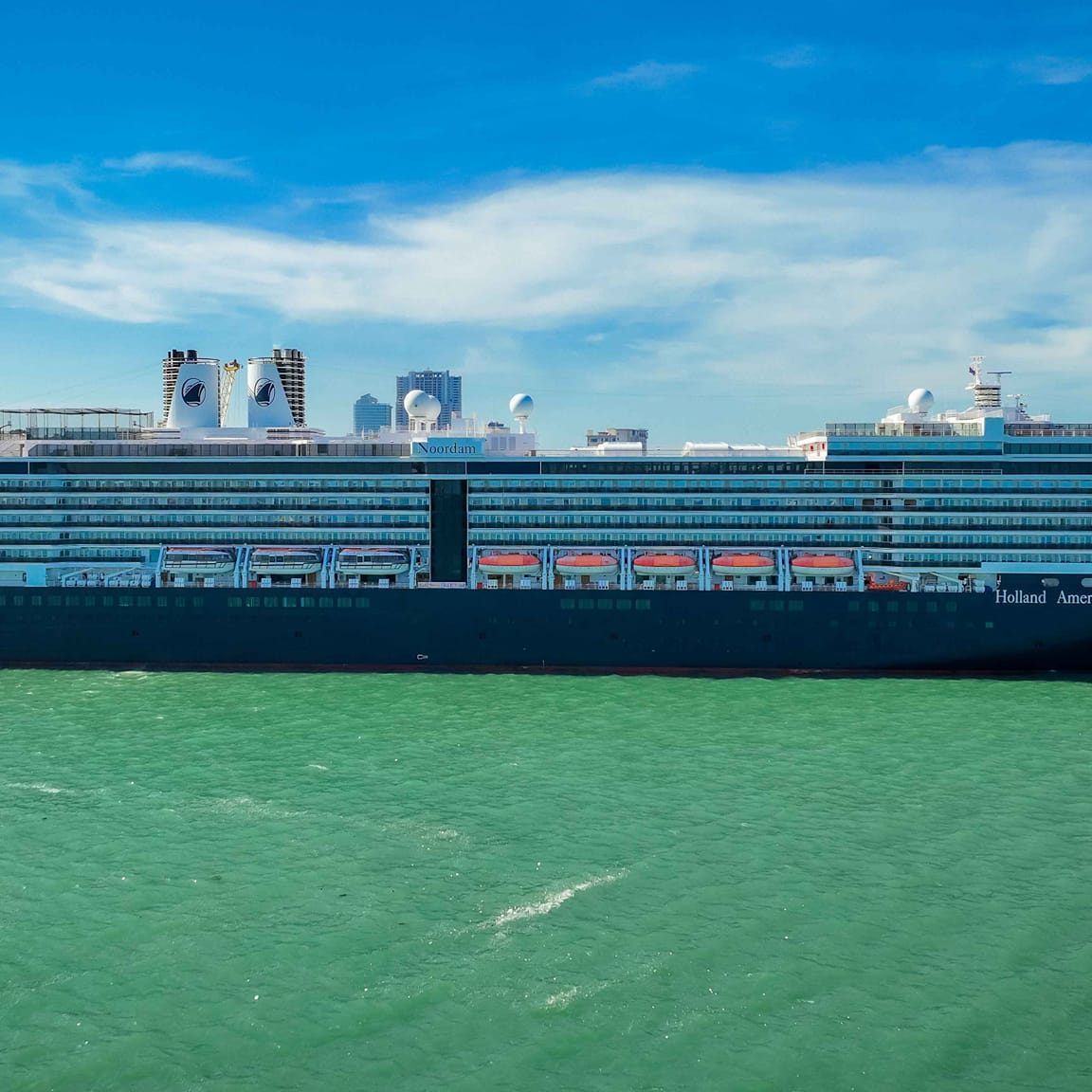 NOORDAM cruise ship with nationality of NETHERLANDS, length of 285.43 meters, width of 32,25 meters, and depth of 8 meters, docked safely at PAS