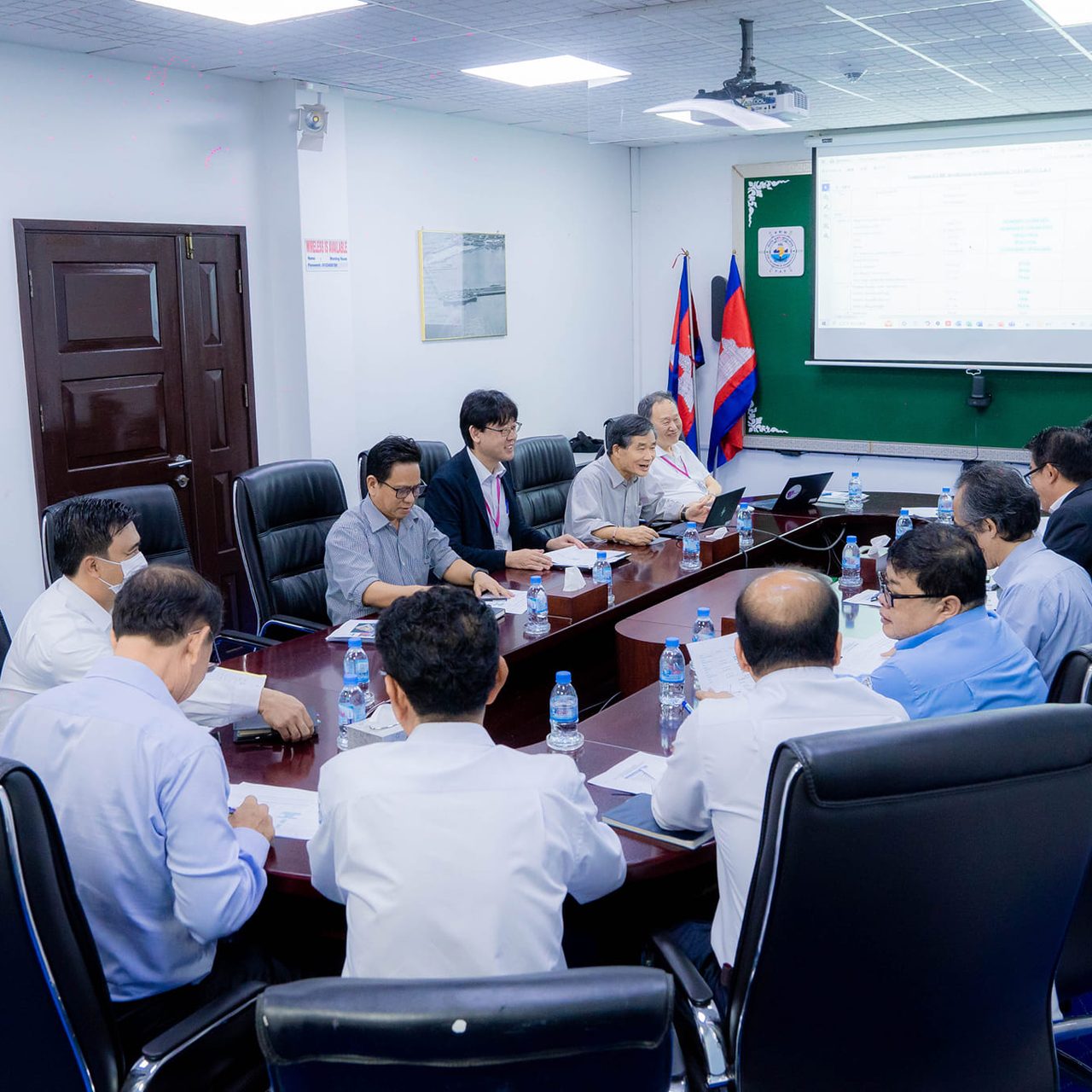 Held a discussion meeting regarding technical specifications of container handling cranes for New Container Terminal-Phase 2 and 3