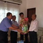 ឯកឧត្ដម លូ គឹមឈន់ ព្រមទាំងថ្នាក់ដឹកនាំកំពង់ផែ បានគោរពជូនពរឯកឧត្តម ជាម ហ៊ីម និងឯកឧត្តម យន្ត មីន