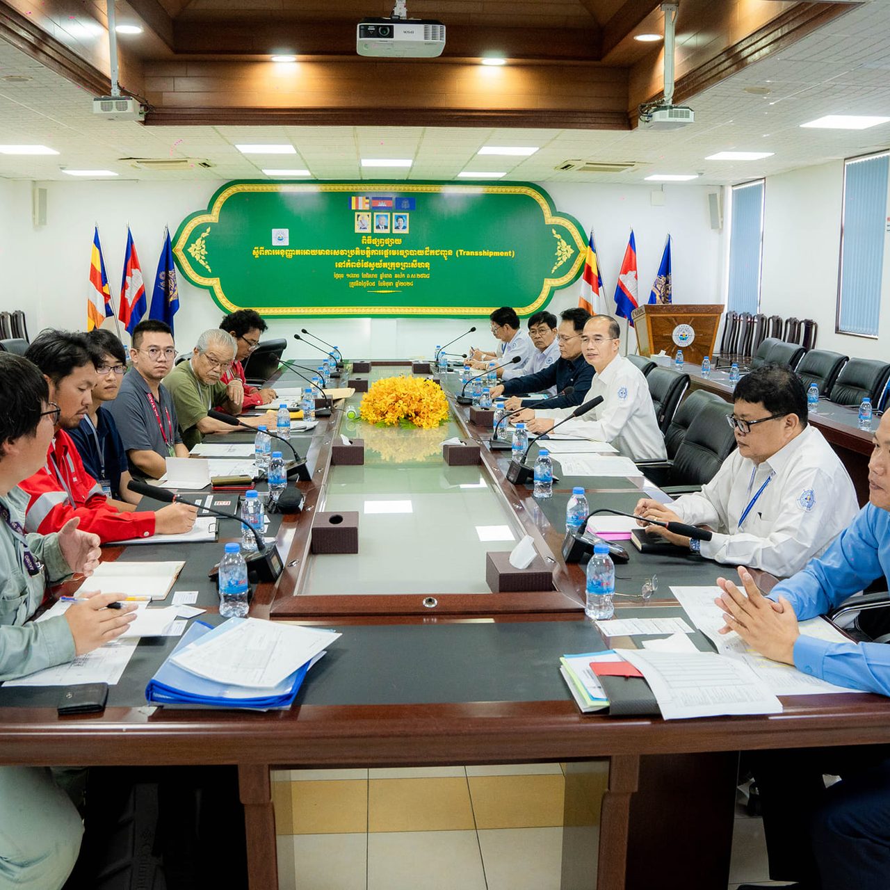 Held a discussion meeting with MITSUI E&S Co., Ltd. regarding to the procurement of the 2 QCs and 6 RTGs