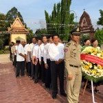 ឯកឧត្តម លូ គឹមឈន់ ប្រធានក្រុមការងារថ្នាក់ជាតិចុះជួយស្រុកស្រីសន្ធរ បានគោរពវិញ្ញាណក្ខន្ធថ្ងៃ ២០ ឧសភា