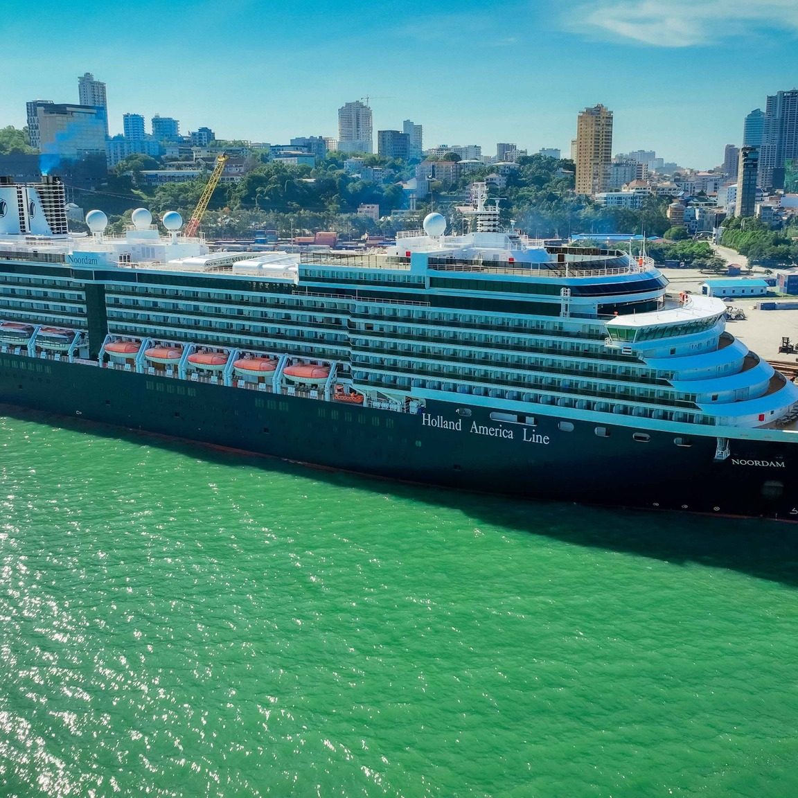 WESTERDAM cruise ship with nationality of HOLLAND