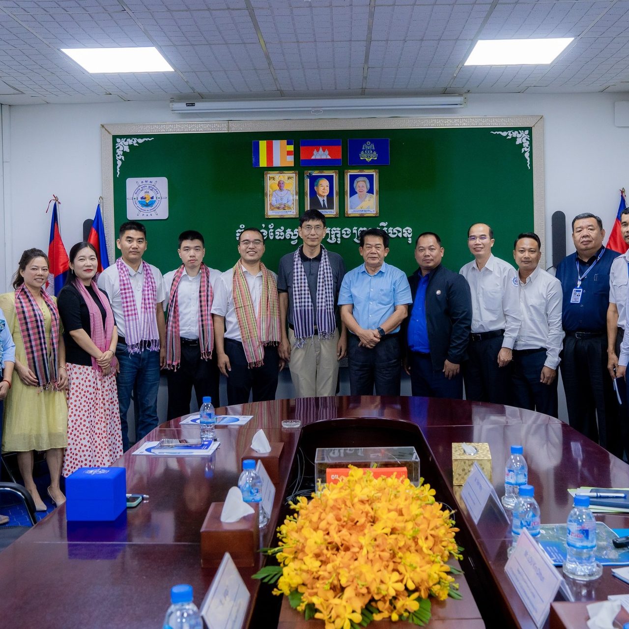 Held a discussion meeting with Zhejiang Seaport Logistics Group Co., Ltd