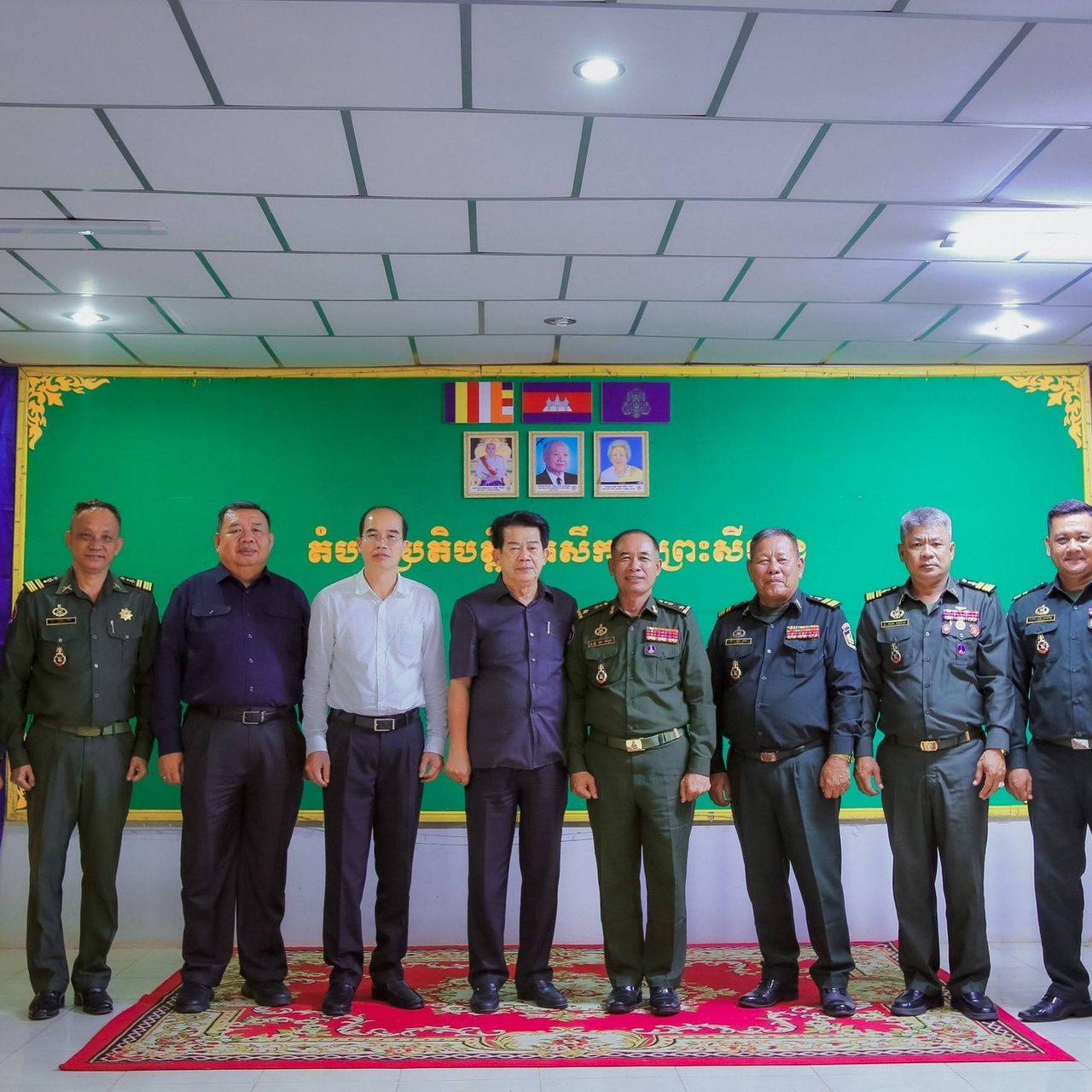 ការជួបសំណេះសំណាល សាកសួរសុខទុក្ខ កងទ័ព នៃតំបន់ប្រតិបត្តិការសឹករងខេត្តព្រះសីហនុ