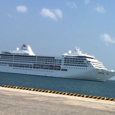 នាវាទេសចរណ៍ឈ្មោះ Seven Seas Mariner ដែលជានាវាទី ១៩ មកពីកំពង់ផែ Laem Chabang