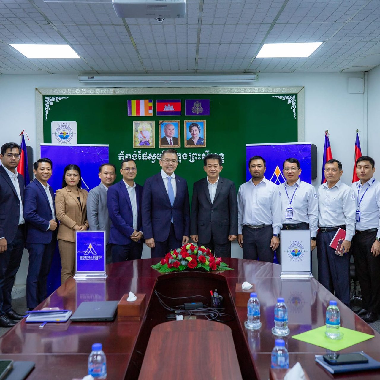 កិច្ចប្រជុំពិភាក្សាការងារ និងការចុះហត្ថលេខាលើ អនុស្សរណៈ នៃការយោគយល់គ្នា រវាងធនាគារ វឌ្ឍនៈ