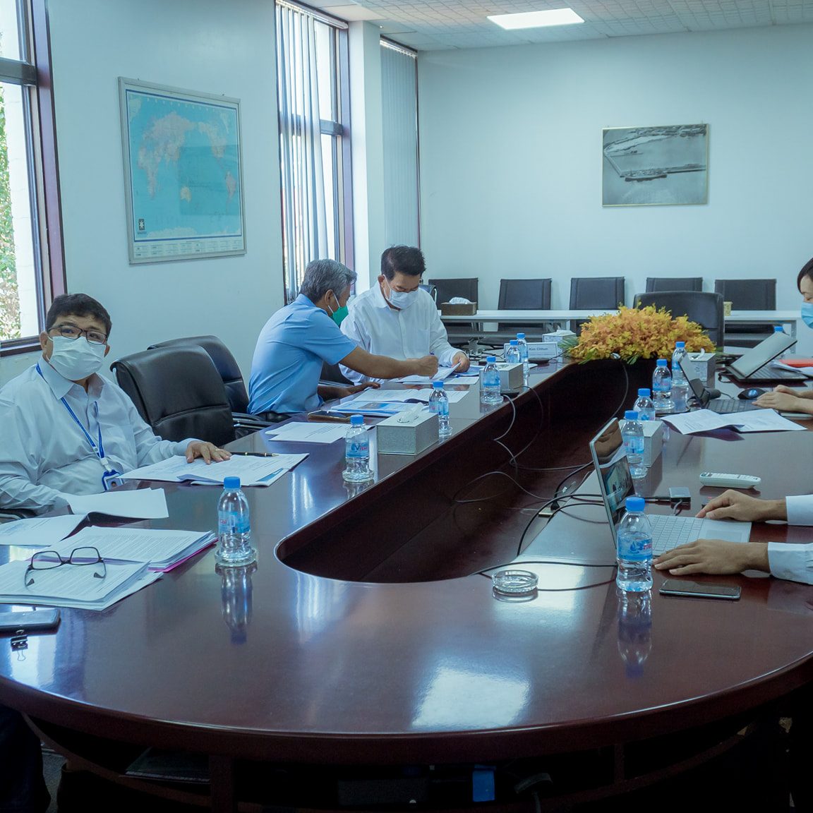A meeting via online platform Zoom in PAS meeting room with Mr. Ujiie, Team Leader of JICA Advisor of Enhancement and Promotion of SPSEZ