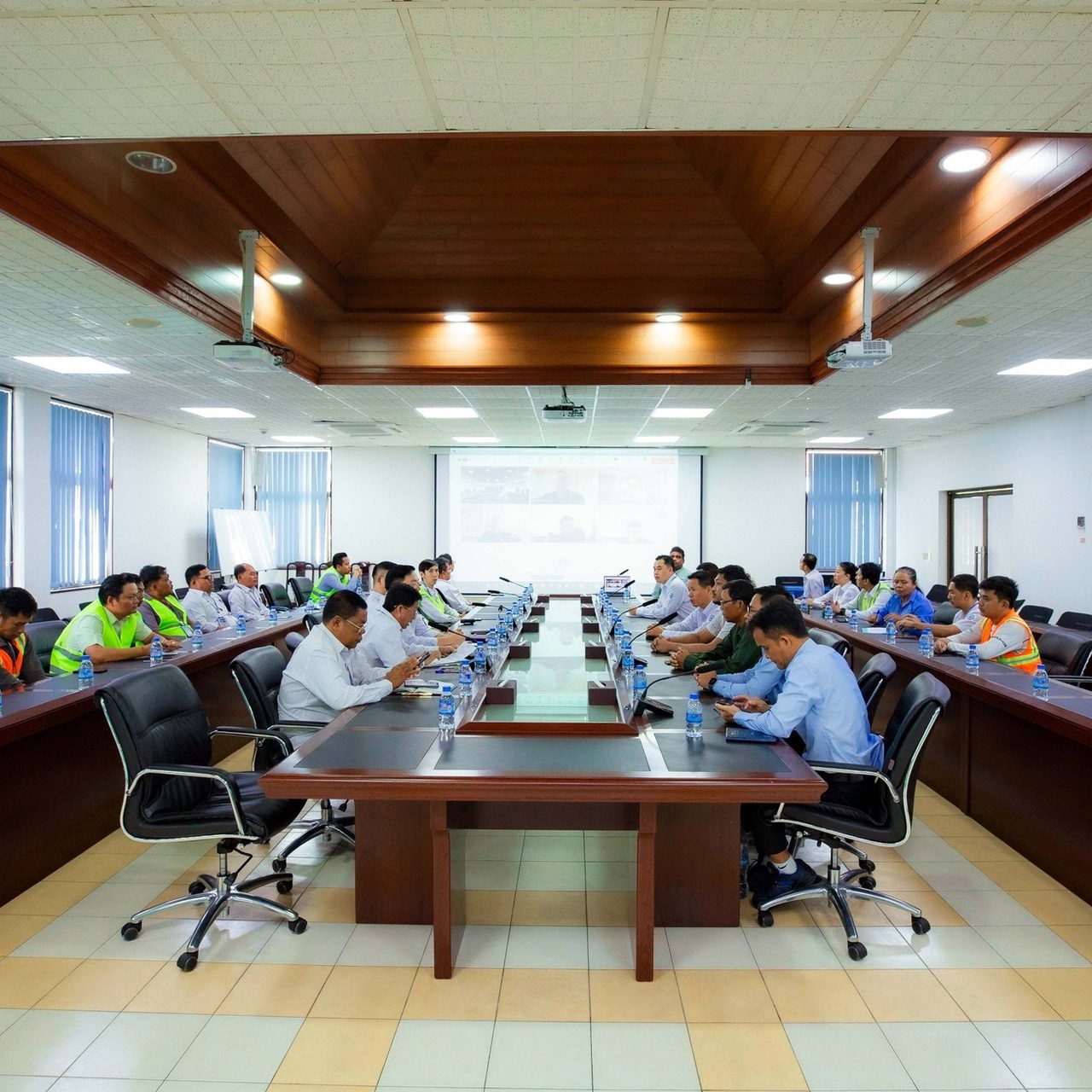 Held a discussion meeting with MOL Company regarding docking in of RORO Vessel