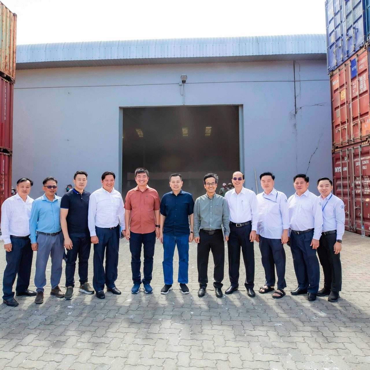 Held a meeting with Rice Export Promoting Team, consisting of His Excellency Phan Phalla