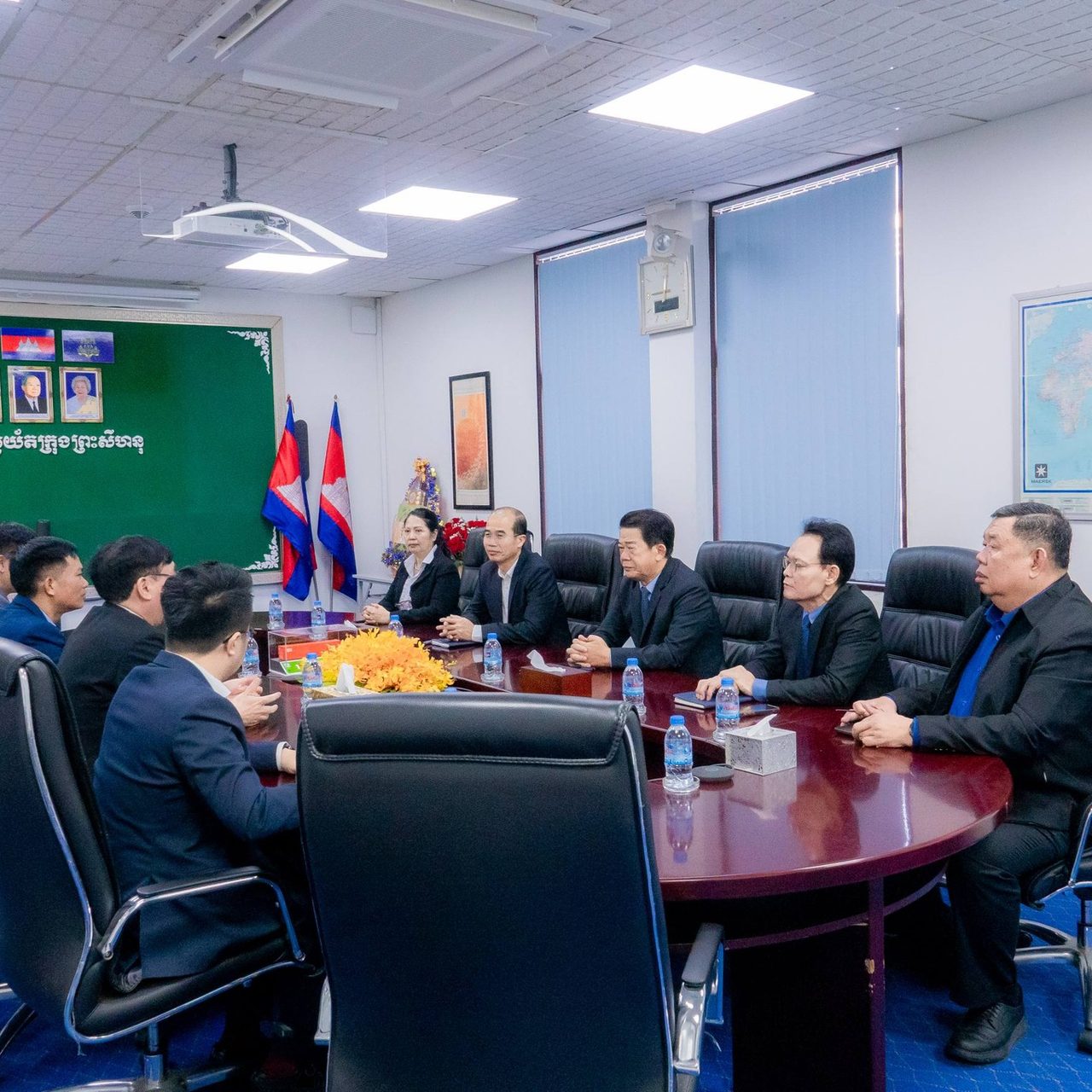Welcomed a courtesy visit of and received a wish for new year from His Excellency Lai Xuan Chien